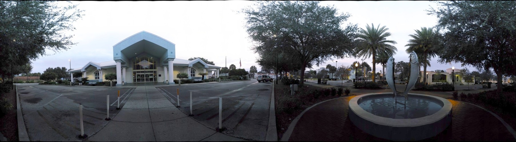 Tarpon Springs Library and Fountain -right eye