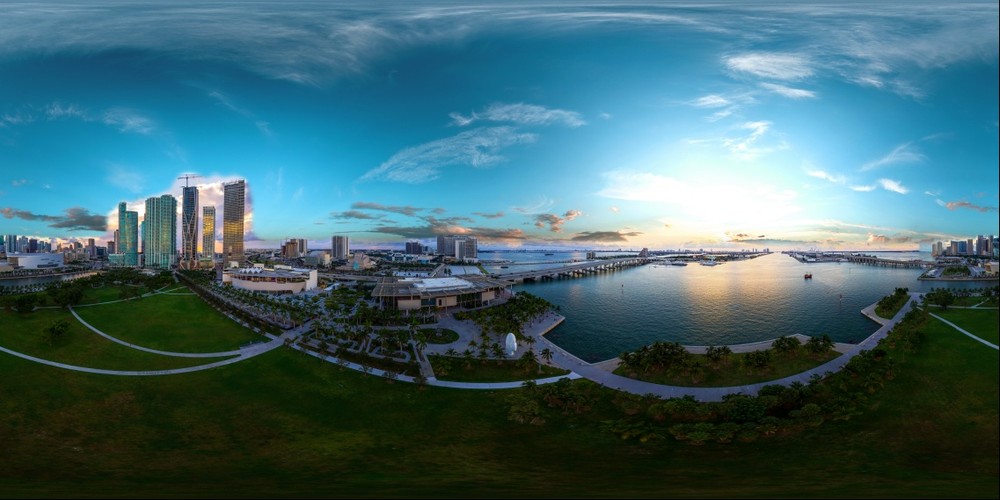 Downtown Miami Super Resoolution Panorama with Mavic 2 Zoom