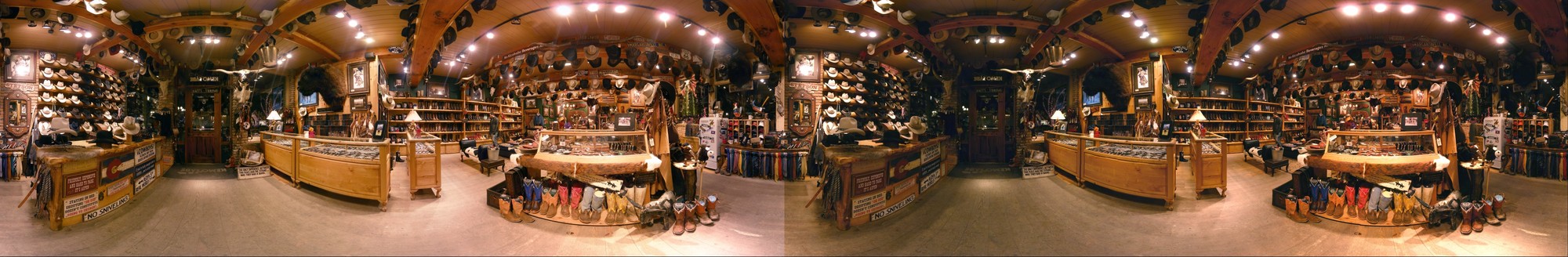 KEMO SABE - the finest Western store in the West!  3D-Stereo View